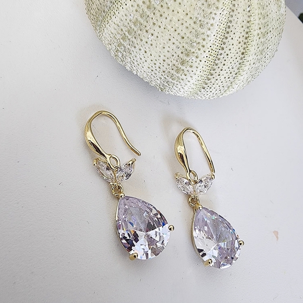 Elegant Gold and Purple Drop Earrings
